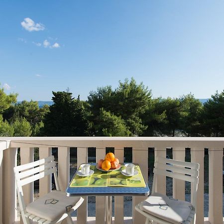 Sun House Apartments Бол Экстерьер фото