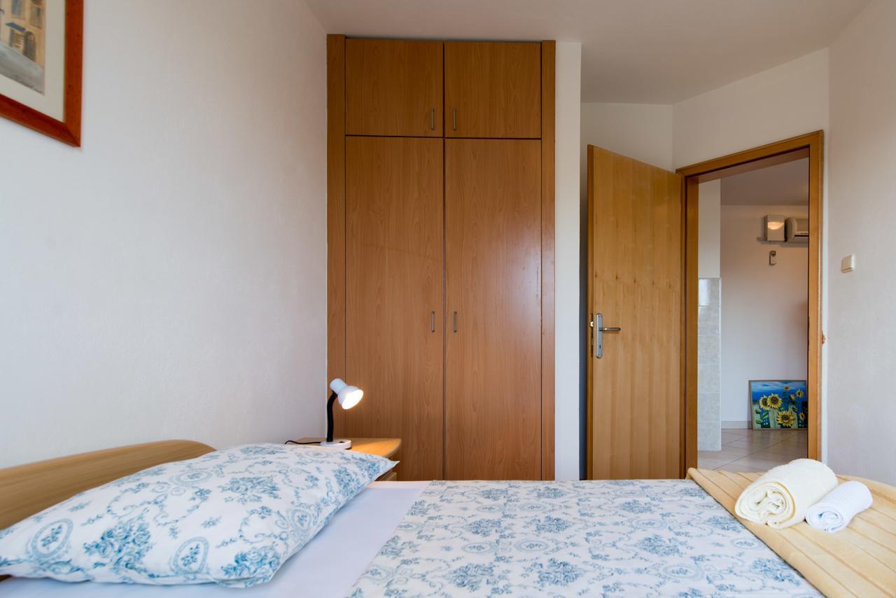 Sun House Apartments Бол Экстерьер фото
